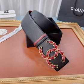 Новая модель на официальном сайте Chanel, изготовлена из итальянс