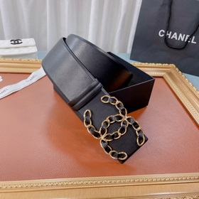 Новая модель на официальном сайте Chanel, изготовлена из итальянс
