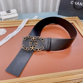 Новая модель на официальном сайте Chanel, изготовлена из итальянс