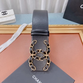 Новая модель на официальном сайте Chanel, изготовлена из итальянс