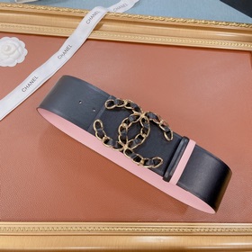 Новая модель на официальном сайте Chanel, изготовлена из итальянс