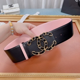 Новая модель на официальном сайте Chanel, изготовлена из итальянс