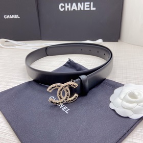 Новая модель на официальном сайте Chanel. Двусторонняя кожа телен
