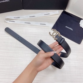 Новая модель на официальном сайте Chanel. Двусторонняя кожа телен
