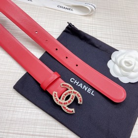 Новая модель на официальном сайте Chanel. Двусторонняя кожа телен