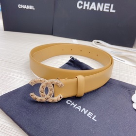 Новая модель на официальном сайте Chanel. Двусторонняя кожа телен