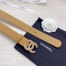 Новая модель на официальном сайте Chanel. Двусторонняя кожа телен