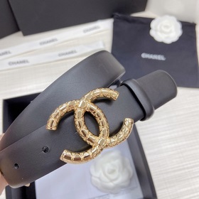 Новая модель на официальном сайте Chanel. Двусторонняя кожа телен