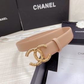 Новая модель на официальном сайте Chanel. Двусторонняя кожа телен