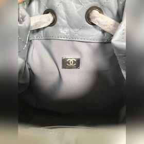 Серия «Бродяга» CHANEL GABRIELLE de Рюкзак Материал： винтажная те