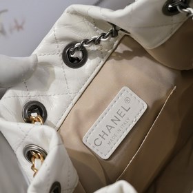 Серия «Бродяга» CHANEL GABRIELLE de Рюкзак Материал： винтажная те
