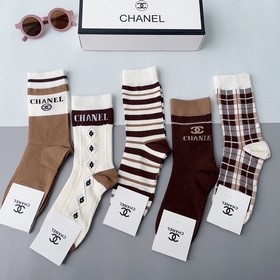 (5 пар в коробке) CHANEL Классические носки средней длины, высока