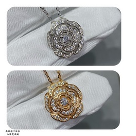 Материал V-Gold 8690180 Ожерелье Chanel с камелейкой Какая женщ