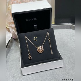 Материал V-Gold 8690190 Ожерелье Chanel с золотыми камелиями. Как