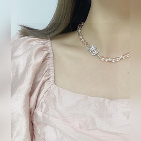Chanel подержанное колье с буквами. Модели Chanel не нуждаются в 