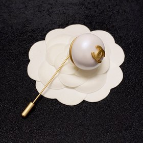 Chanel  CHANEL Маленький Chanel Новая модель из коллекции, синхр