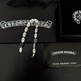 Chrome Hearts  Браслет с эллиптической пластиной с буквой Chrome