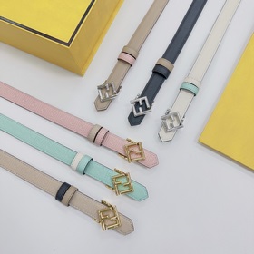 Новая модель на официальном сайте Fendi, ширина 2,0 см, пояс коль