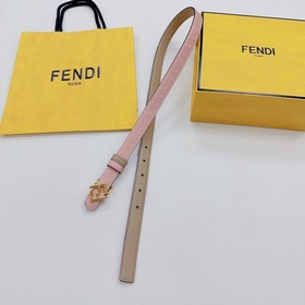 Новая модель на официальном сайте Fendi, ширина 2,0 см, пояс коль