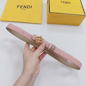 Новая модель на официальном сайте Fendi, ширина 2,0 см, пояс коль