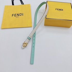Новая модель на официальном сайте Fendi, ширина 2,0 см, пояс коль