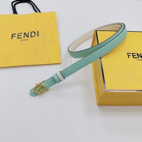 Новая модель на официальном сайте Fendi, ширина 2,0 см, пояс коль