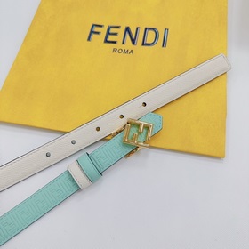 Новая модель на официальном сайте Fendi, ширина 2,0 см, пояс коль