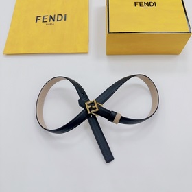 Новая модель на официальном сайте Fendi, ширина 2,0 см, пояс коль