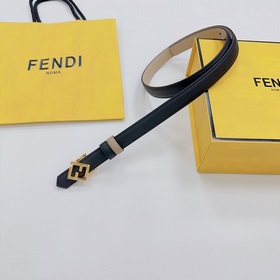 Новая модель на официальном сайте Fendi, ширина 2,0 см, пояс коль