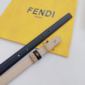 Новая модель на официальном сайте Fendi, ширина 2,0 см, пояс коль