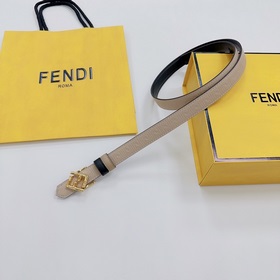 Новая модель на официальном сайте Fendi, ширина 2,0 см, пояс коль