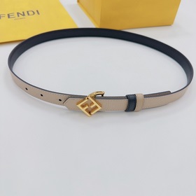 Новая модель на официальном сайте Fendi, ширина 2,0 см, пояс коль