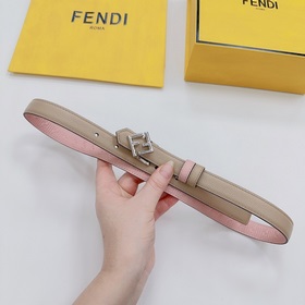 Новая модель на официальном сайте Fendi, ширина 2,0 см, пояс коль