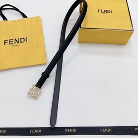 Новая модель на официальном сайте Fendi, 2,0 см, двусторонняя кож