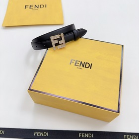 Новая модель на официальном сайте Fendi, 2,0 см, двусторонняя кож
