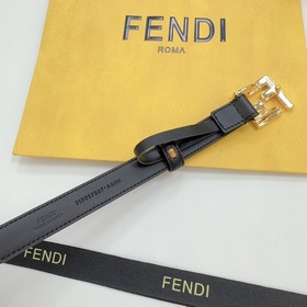 Новая модель на официальном сайте Fendi, 2,0 см, двусторонняя кож