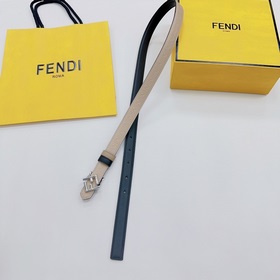 Новая модель на официальном сайте Fendi, ширина 2,0 см, пояс коль