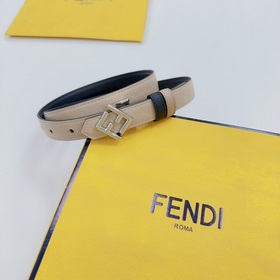 Новая модель на официальном сайте Fendi, ширина 2,0 см, пояс коль