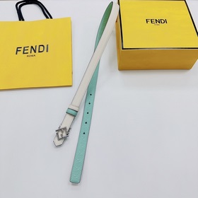 Новая модель на официальном сайте Fendi, ширина 2,0 см, пояс коль