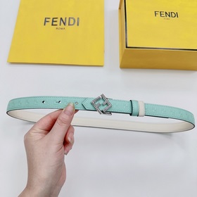 Новая модель на официальном сайте Fendi, ширина 2,0 см, пояс коль