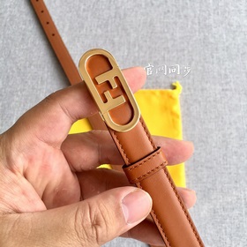FENDl / Fendi Популярные товары в магазине Благодарим клиентов 