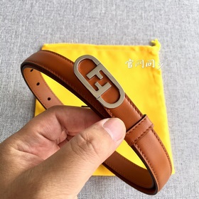 FENDl / Fendi Популярные товары в магазине Благодарим клиентов 