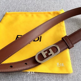 FENDl / Fendi Популярные товары в магазине Благодарим клиентов 
