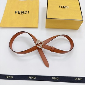 Новая модель на официальном сайте Fendi, 2,0 см, двусторонняя кож