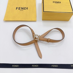 Новая модель на официальном сайте Fendi, 2,0 см, двусторонняя кож