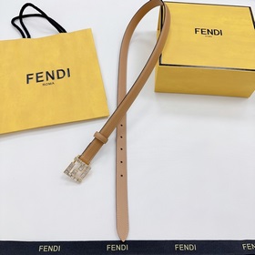 Новая модель на официальном сайте Fendi, 2,0 см, двусторонняя кож