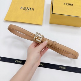 Новая модель на официальном сайте Fendi, 2,0 см, двусторонняя кож
