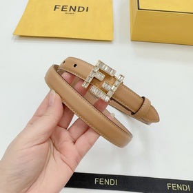 Новая модель на официальном сайте Fendi, 2,0 см, двусторонняя кож