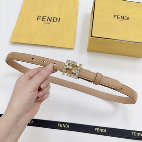 Новая модель на официальном сайте Fendi, 2,0 см, двусторонняя кож