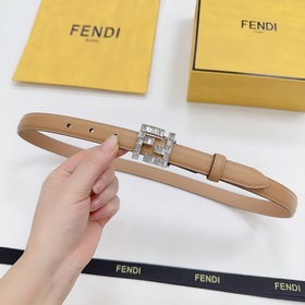 Новая модель на официальном сайте Fendi, 2,0 см, двусторонняя кож